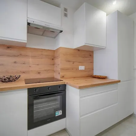 Lejlighed Frgk Stanislas Terrace, Ac & Ultra Fast Wi-fi