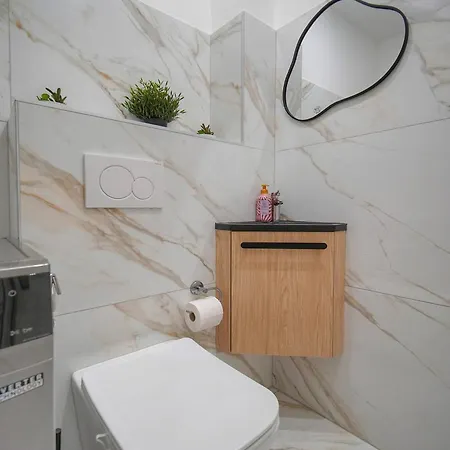 Frgk 2bdr Stanislas Terrace, Ac & Ultra Fast Wi-fi *