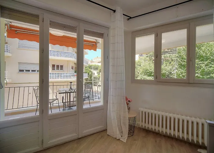 Lejlighed Frgk Stanislas Terrace, Ac & Ultra Fast Wi-fi Cannes